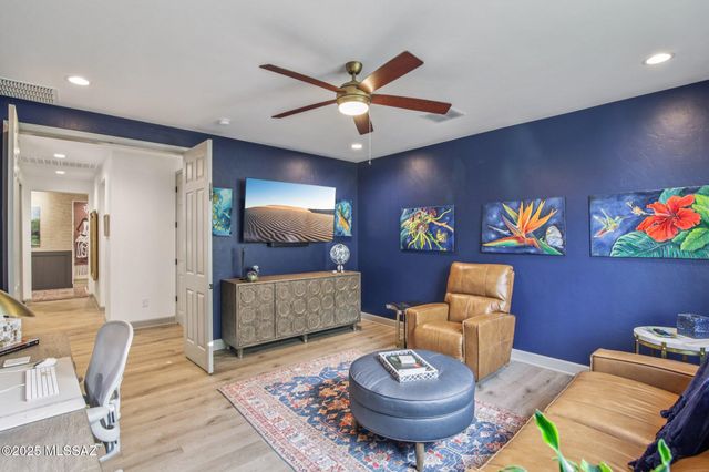 61729 E Talc Street, Oracle, AZ 85623