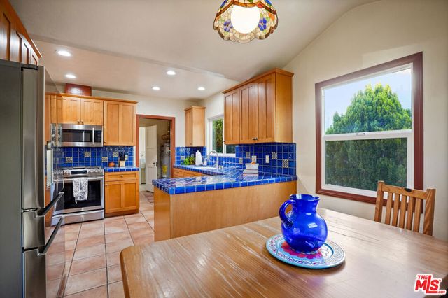 1233 Ethel Street, Glendale, CA 91207