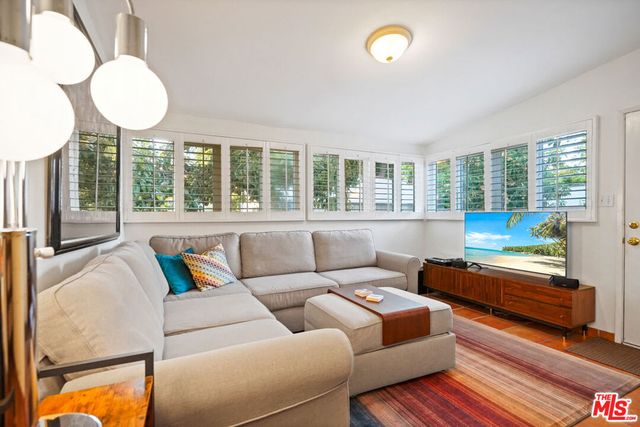 1233 Ethel Street, Glendale, CA 91207