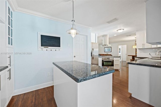 12260 NW 29th Mnr, Sunrise, FL 33323