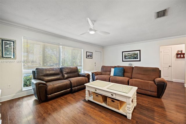 12260 NW 29th Mnr, Sunrise, FL 33323