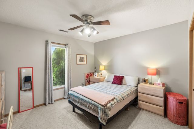 18920 Wendover Avenue, Granger, IA 50109