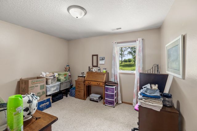 18920 Wendover Avenue, Granger, IA 50109