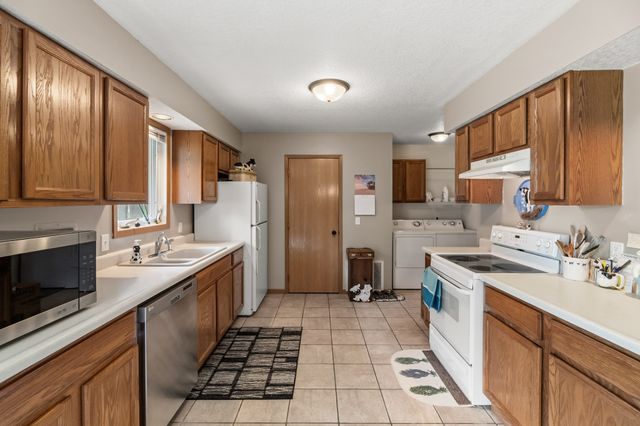 18920 Wendover Avenue, Granger, IA 50109