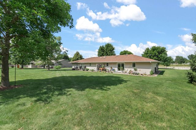 18920 Wendover Avenue, Granger, IA 50109