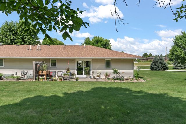 18920 Wendover Avenue, Granger, IA 50109