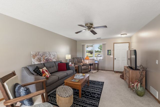 18920 Wendover Avenue, Granger, IA 50109