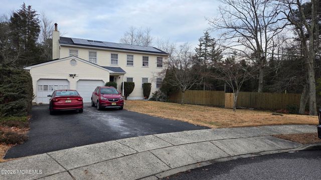 1085 Vaughn Avenue, Toms River, NJ 08753