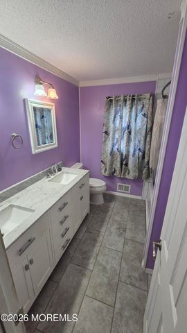 1085 Vaughn Avenue, Toms River, NJ 08753