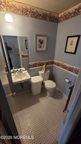 1085 Vaughn Avenue, Toms River, NJ 08753