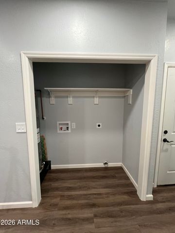 713 W Adobe Dam Drive B, San Tan Valley, AZ 85143