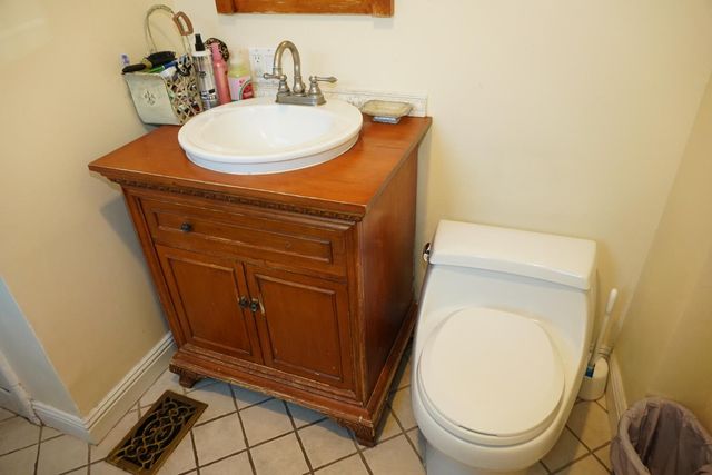 322 Lambuth Ave, Oakdale, CA 95361