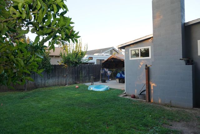 322 Lambuth Ave, Oakdale, CA 95361