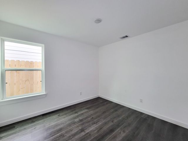 8122 Sterling Shire Street B, Houston, TX 77078