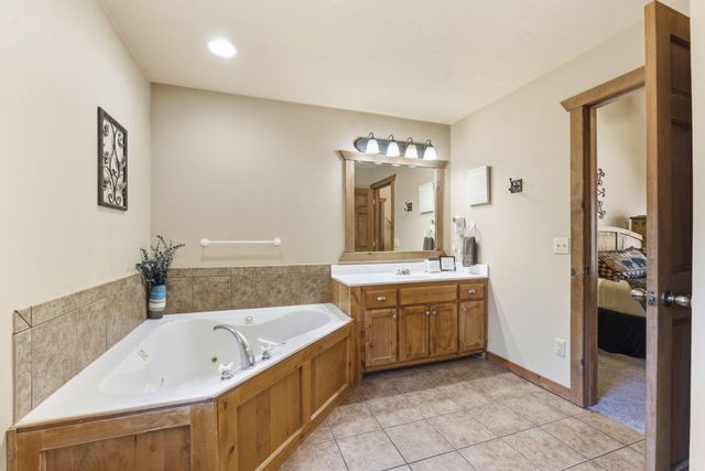 412 Baldknobber Drive, Branson West, MO 65737