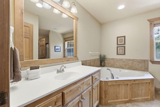 412 Baldknobber Drive, Branson West, MO 65737