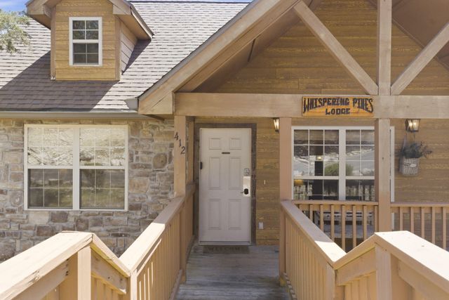 412 Baldknobber Drive, Branson West, MO 65737