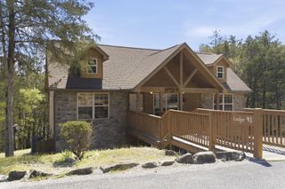 412 Baldknobber Drive, Branson West, MO 65737