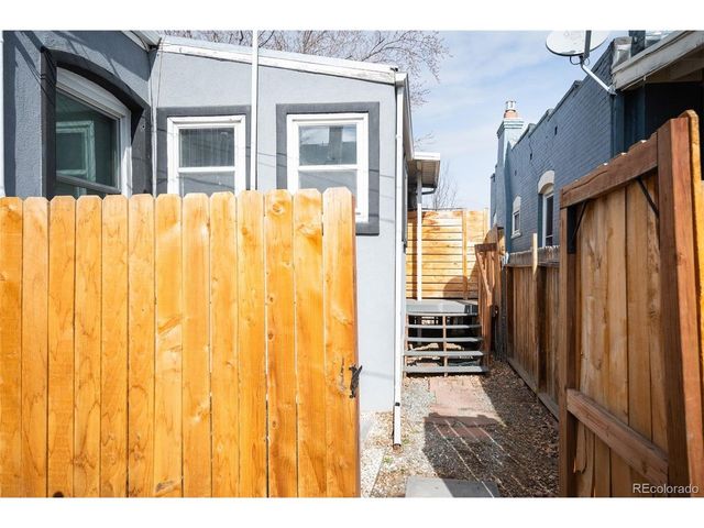 1070 Cook St, Denver, CO 80206