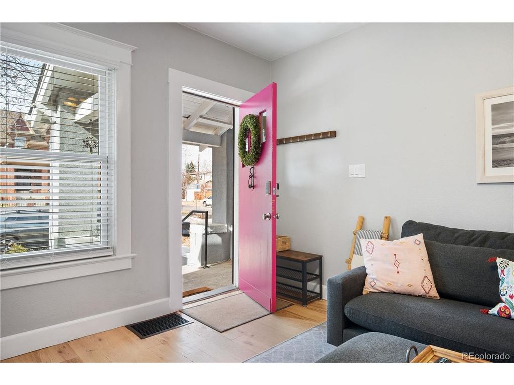 1070 Cook St, Denver, CO 80206