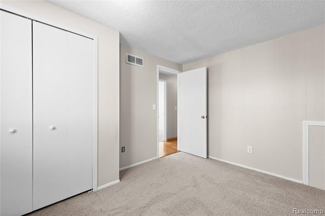 715 Woodingham Avenue, Waterford, MI 48328