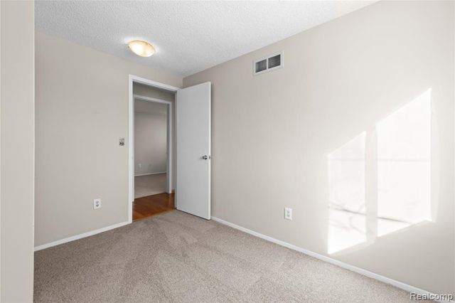 715 Woodingham Avenue, Waterford, MI 48328