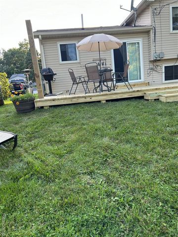 715 Woodingham Avenue, Waterford, MI 48328