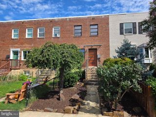 536 E GLENDALE AVE, Alexandria, VA 22301