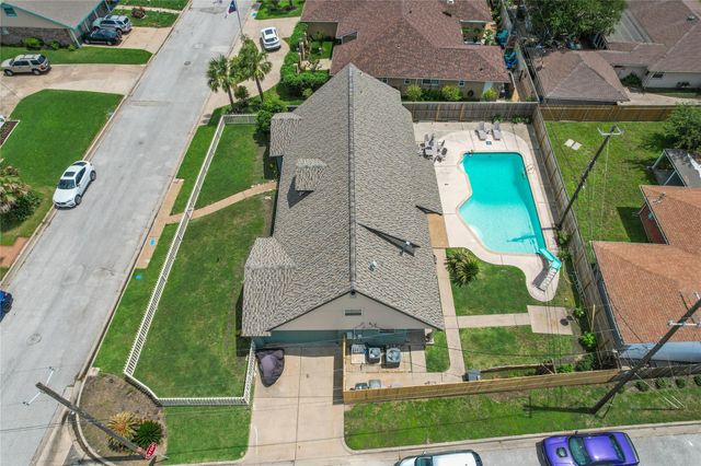 5525 Ibis Drive, Galveston, TX 77551