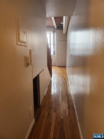 840 River Road 302, Edgewater, NJ 07020