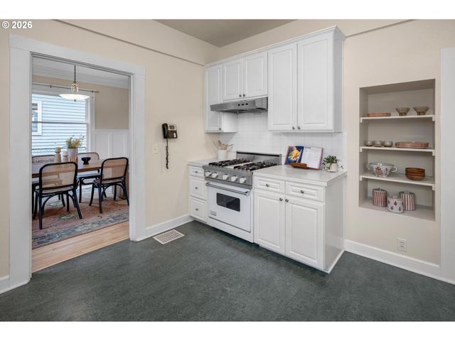 928 Se 37TH Ave, Portland, OR 97214