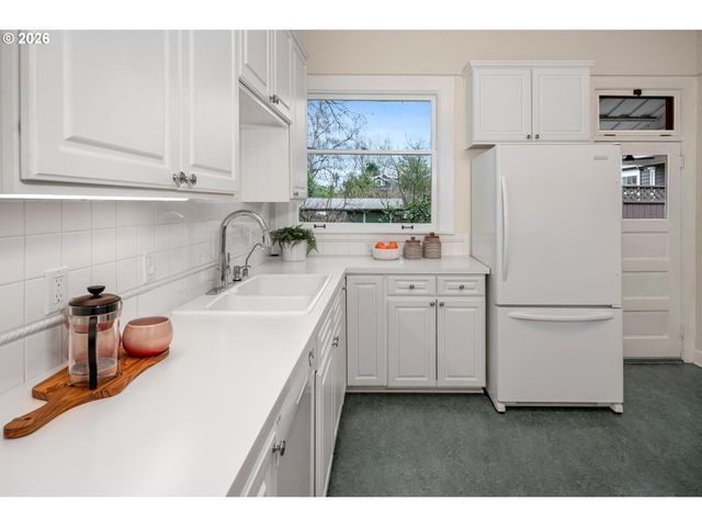 928 Se 37TH Ave, Portland, OR 97214