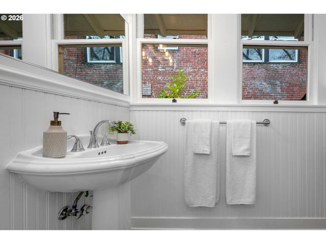 928 Se 37TH Ave, Portland, OR 97214