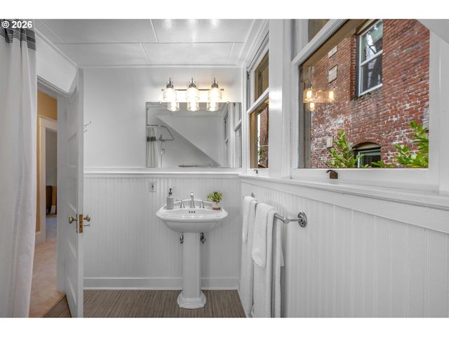 928 Se 37TH Ave, Portland, OR 97214