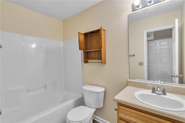 167 London Dr, Mcdonough, GA 30253