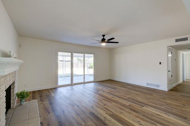 4745 N 5th Street, Fresno, CA 93726