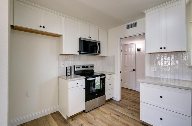 4745 N 5th Street, Fresno, CA 93726