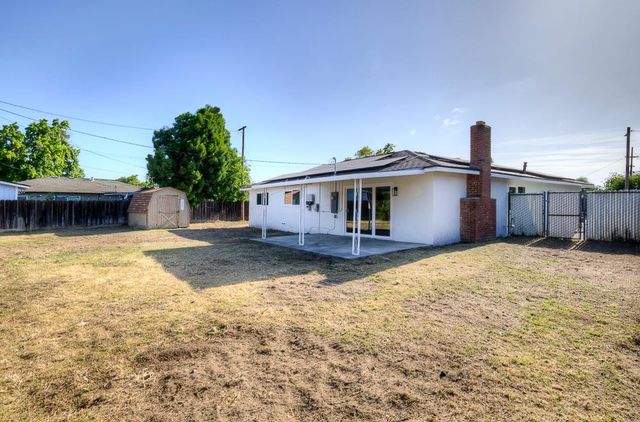 4745 N 5th Street, Fresno, CA 93726