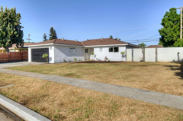 4745 N 5th Street, Fresno, CA 93726