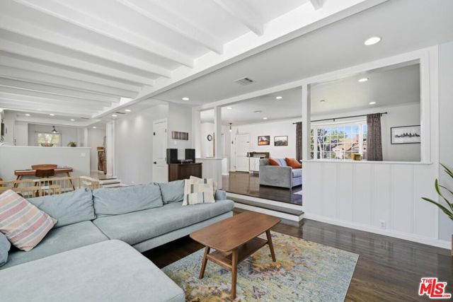 4954 Mammoth Avenue, Sherman Oaks, CA 91423