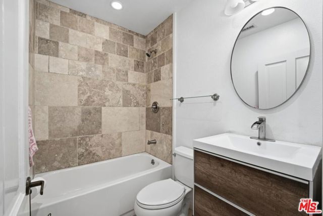 4954 Mammoth Avenue, Sherman Oaks, CA 91423