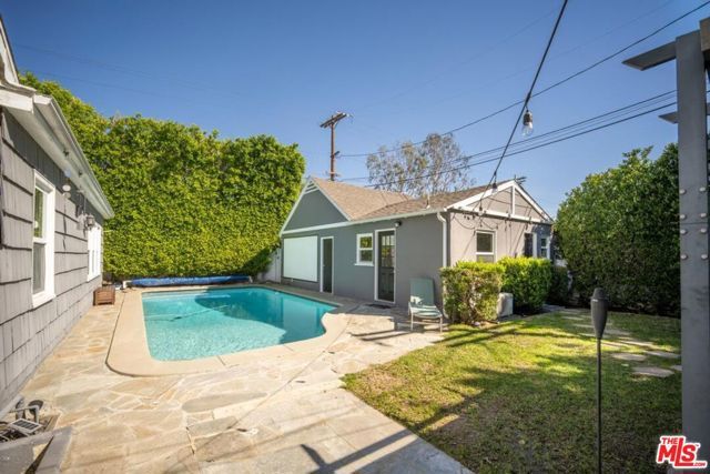 4954 Mammoth Avenue, Sherman Oaks, CA 91423