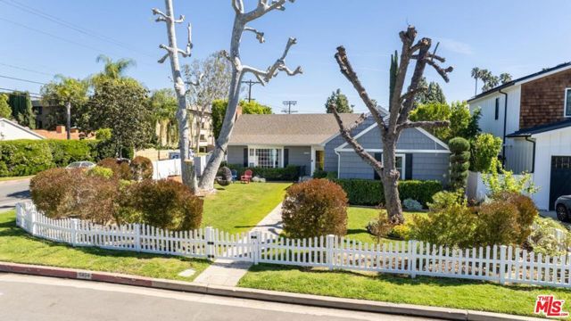 4954 Mammoth Avenue, Sherman Oaks, CA 91423