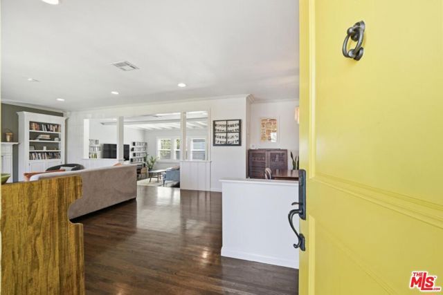 4954 Mammoth Avenue, Sherman Oaks, CA 91423