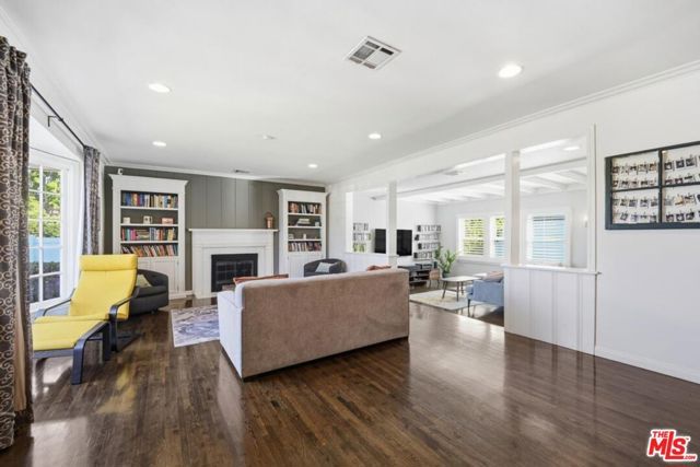 4954 Mammoth Avenue, Sherman Oaks, CA 91423