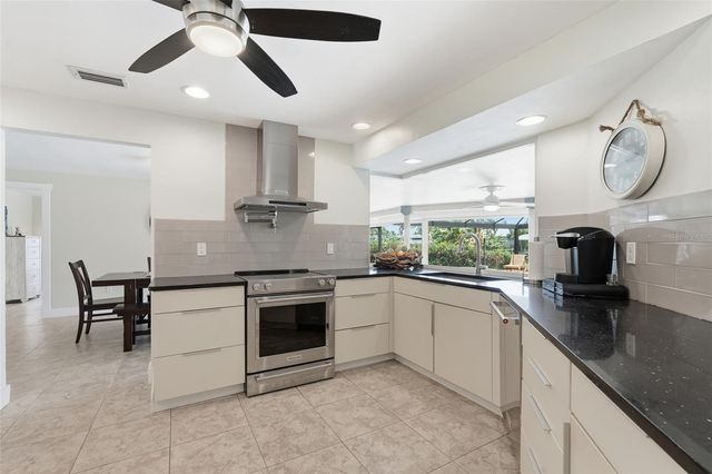 418 AVALON DRIVE, Cape Coral, FL 33904