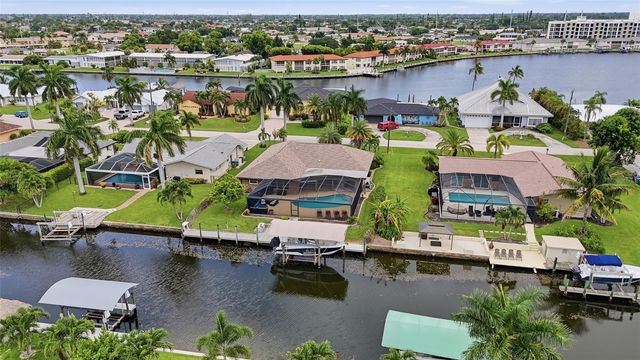 418 AVALON DRIVE, Cape Coral, FL 33904