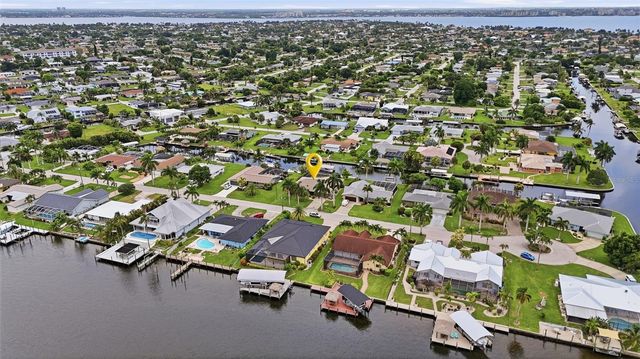 418 AVALON DRIVE, Cape Coral, FL 33904