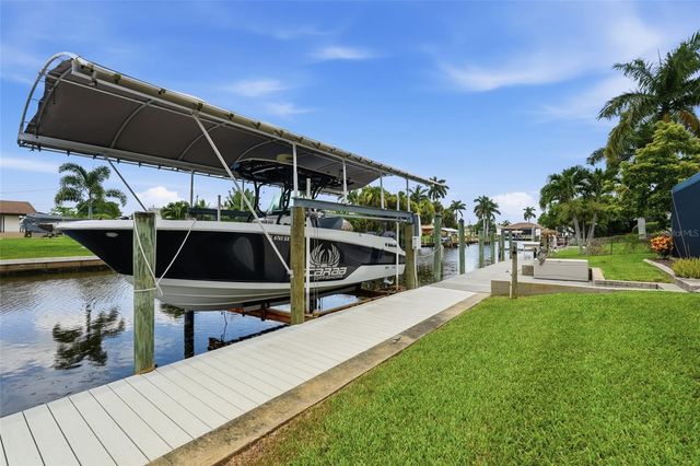 418 AVALON DRIVE, Cape Coral, FL 33904