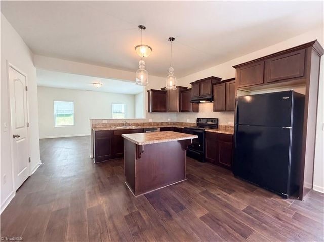 411 Quick Silver Drive, Winston-salem, NC 27127